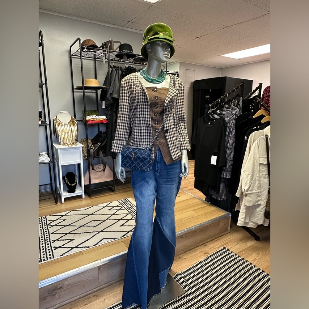 Kenzi - Plus Medium Blue Flare Color Block Jeans - Picture 4 of 4